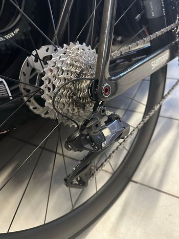 Gebrauchtes Scott Addict Shimano Ultegra Di2 2023 Road & Gravel, Schwarz — Bild 2 von 3