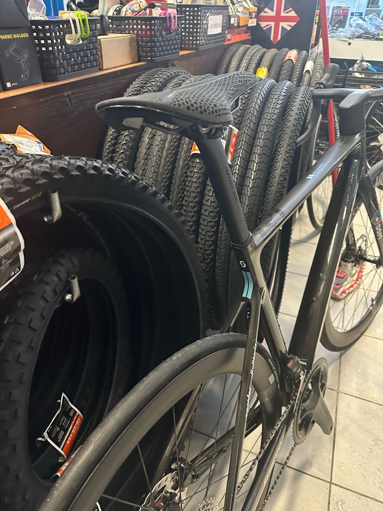 Gebrauchtes Scott Addict Shimano Ultegra Di2 2023 Road & Gravel, Schwarz — Bild 3 von 3