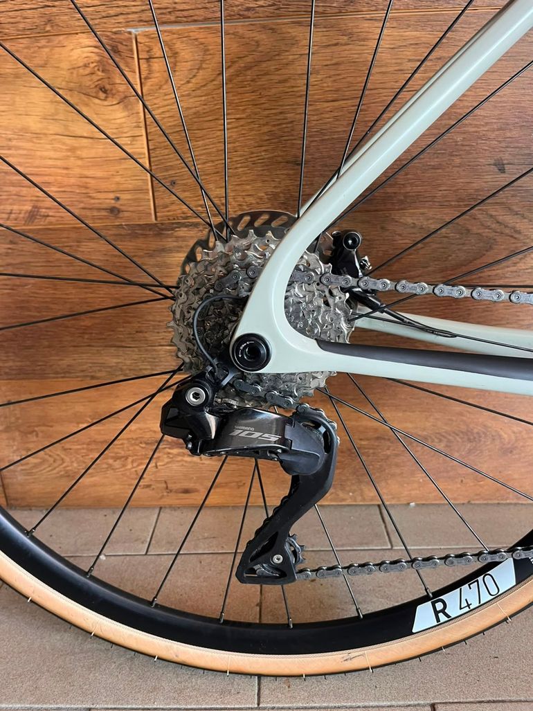 Cannondale Synapse Carbon 4 2026 2026 Road & Gravel usato, Grigio chiaro — immagine 7 di 13