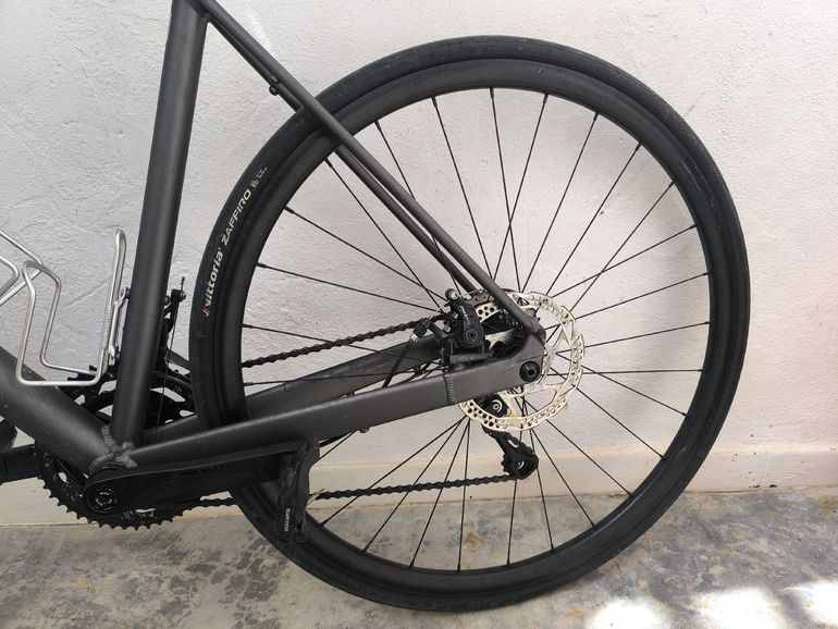 Orbea AVANT H40 2023 2023 Road & Gravel usato, Grigio chiaro — immagine 7 di 8