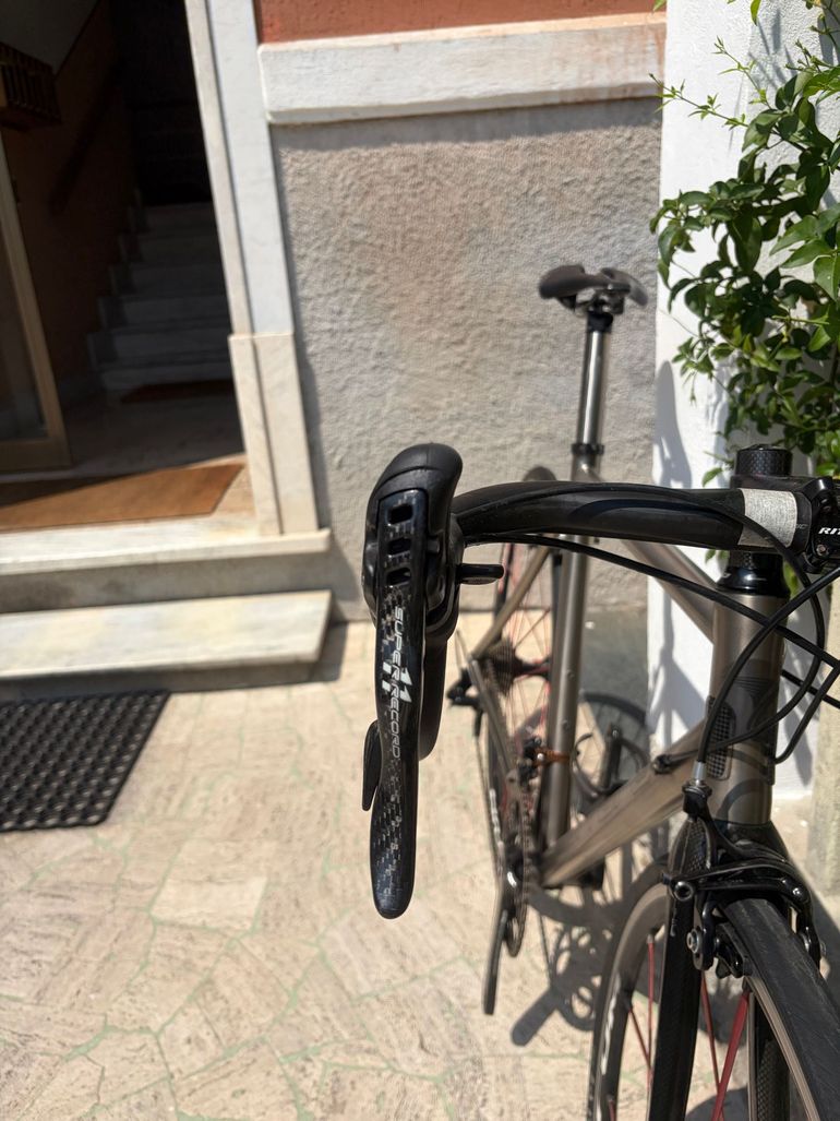 Used Carraro Custom Campagnolo Super Record 2009 Road & Gravel, Light Gray — image 8 of 15