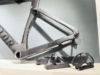 Factor ONE - Frameset Premium 2026 Frameset 2026 Road & Gravel usato, Nero — immagine 6 di 10