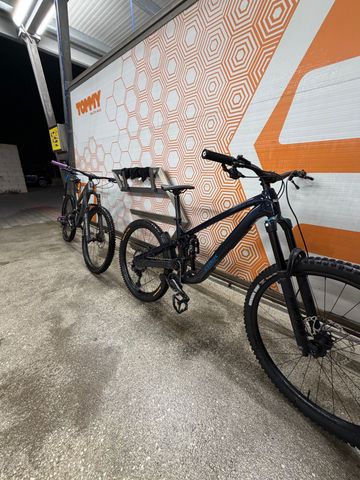 Brugt Trek Slash 8 Gen 6 2026 2026 Mountainbike — billede 3 af 3