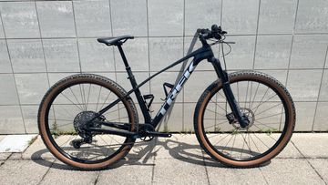 Trek Procaliber 9.6 Gen 3 2025 2025 Mountainbike usato, Nero — immagine 1 di 7