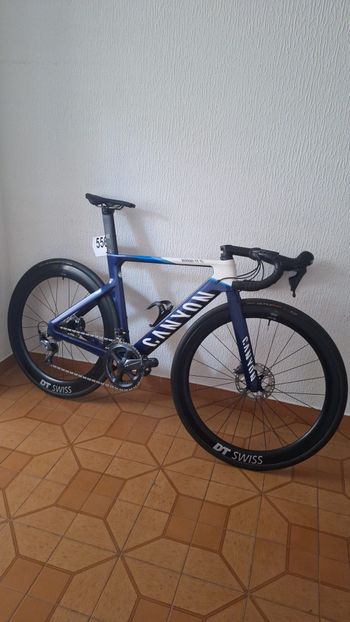 Used Canyon Aeroad CF SL 8 Disc 2024 2024 Road & Gravel