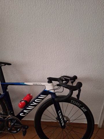Gebrauchtes Canyon Aeroad CF SL 8 Disc 2024 2024 Road & Gravel, Blau — Bild 4 von 7