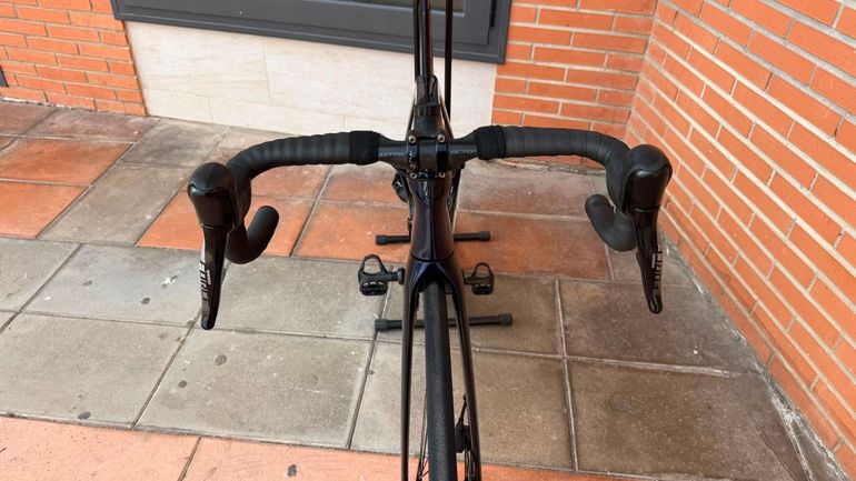 Trek Madone SRAM Force eTap AXS 2022 Road & Gravel usato, Blu — immagine 6 di 6