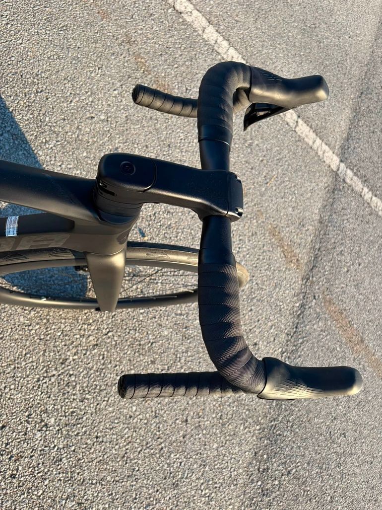Used Merida REACTO 6000 2026 2026 Road & Gravel, Black — image 2 of 9