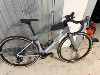 Gebrauchtes BMC URS 01 THREE 2022 2022 Road & Gravel