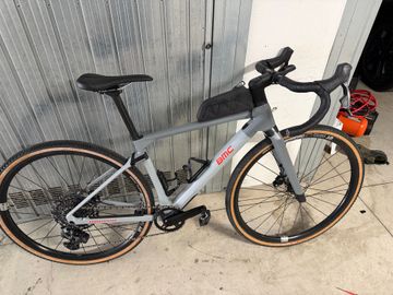 Used BMC URS 01 THREE 2022 2022 Road & Gravel, Light Gray — image 1 of 6