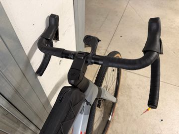Used BMC URS 01 THREE 2022 2022 Road & Gravel, Light Gray — image 3 of 6