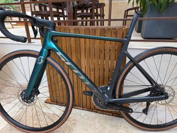 Scott Addict Shimano 105 Di2 2024 Road & Gravel de segunda mano, Verde — imagen 7 de 16