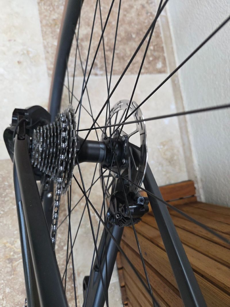 Scott Addict Shimano 105 Di2 2024 Road & Gravel de segunda mano, Verde — imagen 16 de 16
