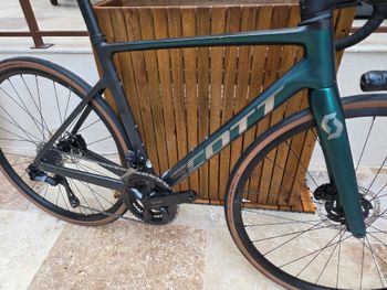 Scott Addict Shimano 105 Di2 2024 Road & Gravel d'occasion — image 14 sur 16