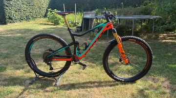 Tweedehands Scott Genius 900 Tuned 2018 2018 Mountainbike — afbeelding 1 van 11
