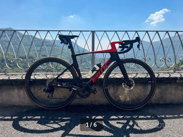BMC Teammachine R 01 THREE 2024 Frameset 2024 Road & Gravel usato