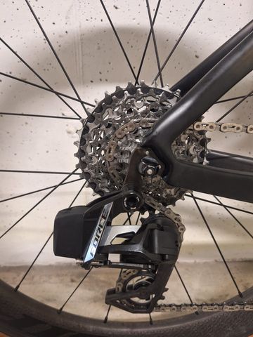 Used Specialized Shiv Elite 2016 2016 Road & Gravel, Black — image 3 of 7
