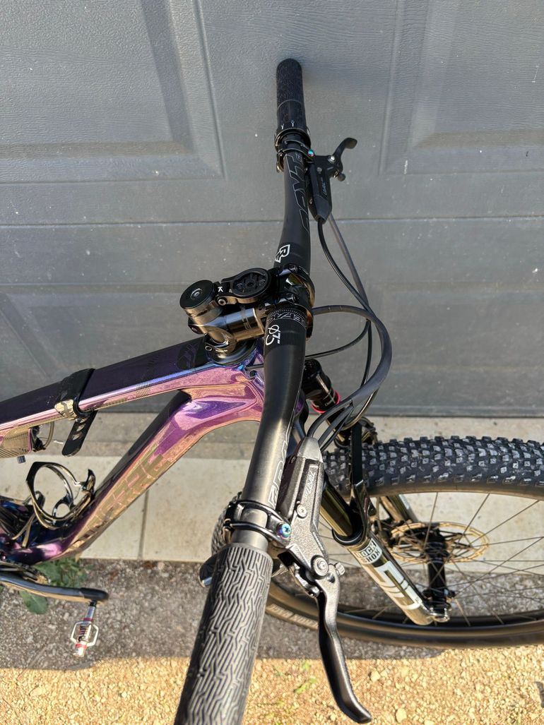 Lapierre XR 9.9 2025 2025 Mountainbike usato, Viola — immagine 7 di 9