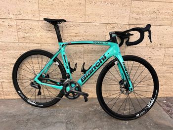 Tweedehands Bianchi Oltre Shimano Ultegra Di2 2019 Road & Gravel