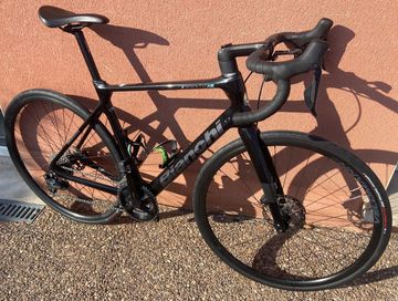 Gebrauchtes Bianchi Infinito XE 105 Di2 2023 2023 Road & Gravel