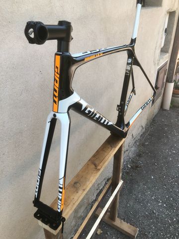 Used Giant TCR Advanced SL 1 2017 Frameset 2017 Road & Gravel, Black — image 2 of 10
