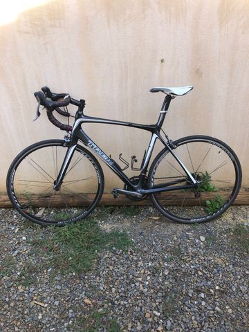 Used Trek Madone 4.5 2009 2009 Road & Gravel, Black — image 2 of 5