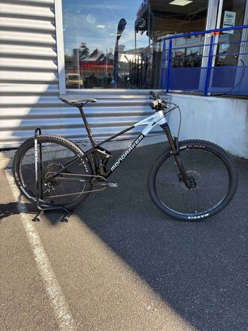 Used Mondraker RAZE 2023 2023 Mountainbike, Light Gray, 29 — image 2 of 4