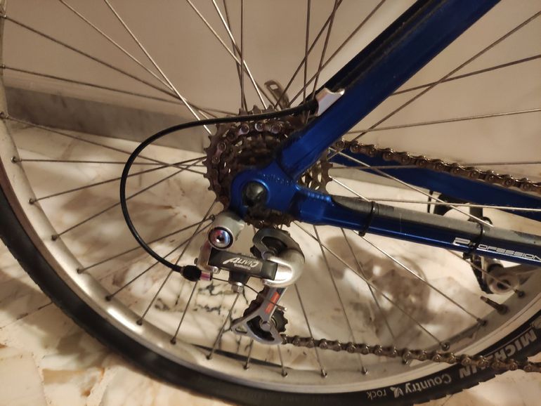 Käytetty Sintesi Custom Shimano Alivio 1998 Mountainbike — kuva 2 / 4