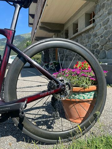 Used Megamo PULSE 15 CW 2025 2025 Road & Gravel, Red — image 9 of 11