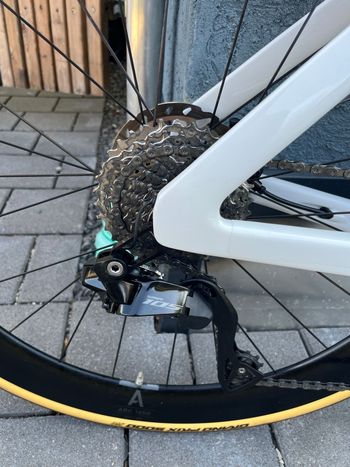 Gebrauchtes Canyon Aeroad Shimano 105 Di2 2025 Road & Gravel, Weiß — Bild 3 von 6