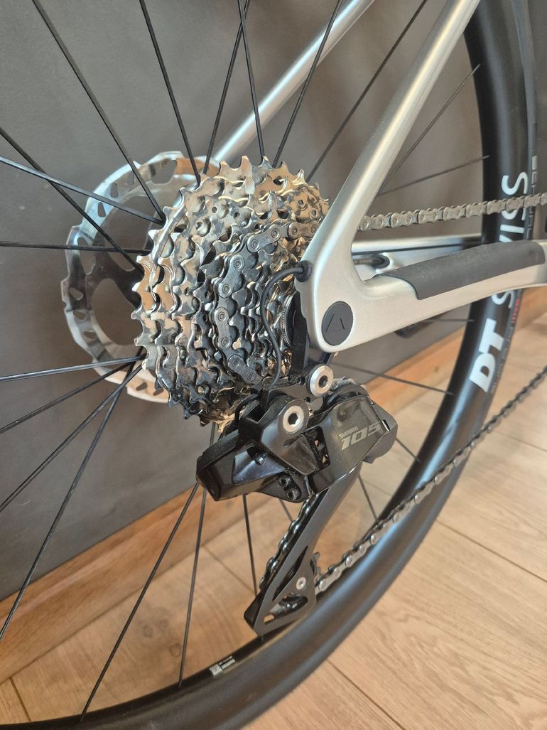Brugt Canyon Endurace CF 7 Di2 2025 2025 Road & Gravel — billede 3 af 4