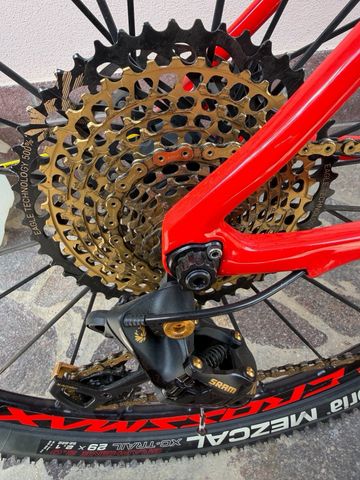Used Focus Raven SRAM XX1 Eagle 2018 Mountainbike, Red — image 10 of 19