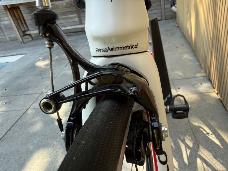 Brugt Pinarello Dogma Campagnolo Super Record 2013 Road & Gravel — billede 9 af 11