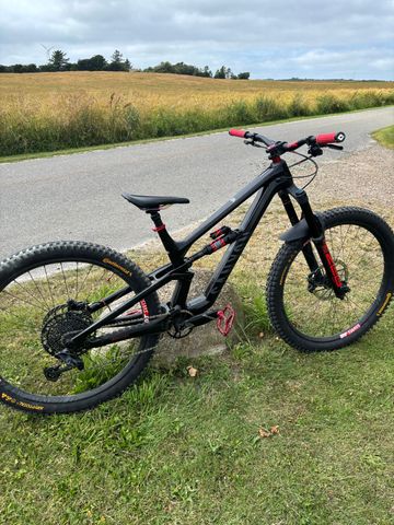 Used Canyon Torque 29 CF 7 2022 2022 Mountainbike, Black, 29 — image 2 of 6