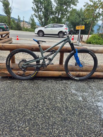 Comencal Custom Shimano Deore XT 2022 MTB d'occasion