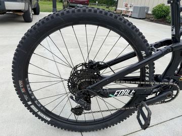 GT Force Sport 2022 2022 Mountainbike usato, Nero — immagine 2 di 6
