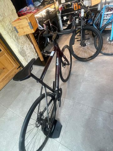 Käytetty Scott Addict 30 2024 2024 Road & Gravel — kuva 2 / 5