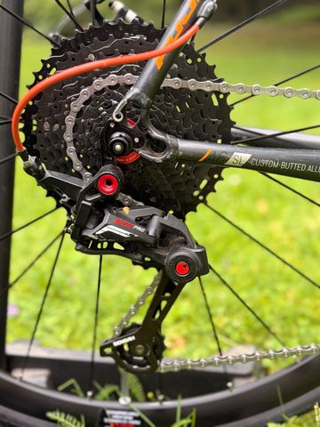 Fuji Jari Sensah SRX 2020 Road & Gravel usato, Grigio chiaro — immagine 3 di 13