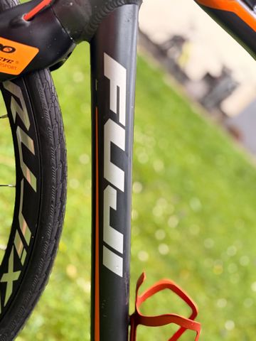 Fuji Jari Sensah SRX 2020 Road & Gravel usato, Grigio chiaro — immagine 11 di 13