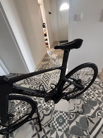 Brugt Scott foil rc 2024 Custom Shimano Ultegra Di2 2024 Road & Gravel — billede 5 af 5
