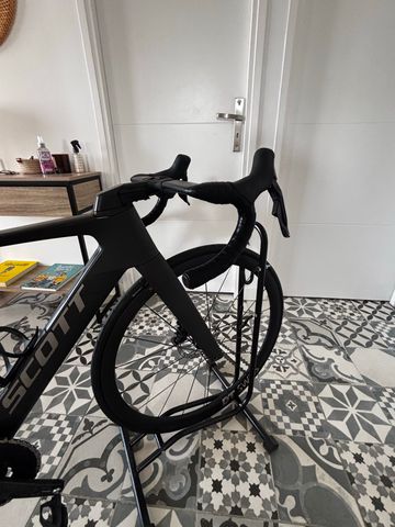 Brugt Scott foil rc 2024 Custom Shimano Ultegra Di2 2024 Road & Gravel — billede 2 af 5