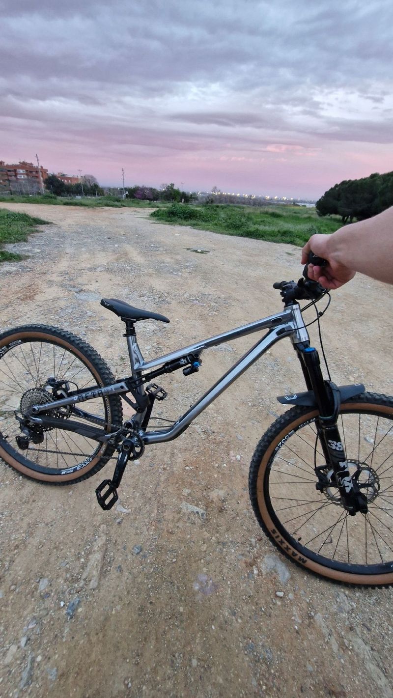 Gebrauchtes Commencal META AM 29 ESSENTIAL 2021 2021 MTB