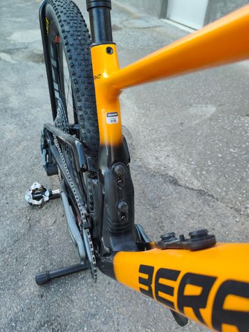 Gebrauchtes Berria MAKO DC 6 2024 2024 Mountainbike, Orange — Bild 11 von 17