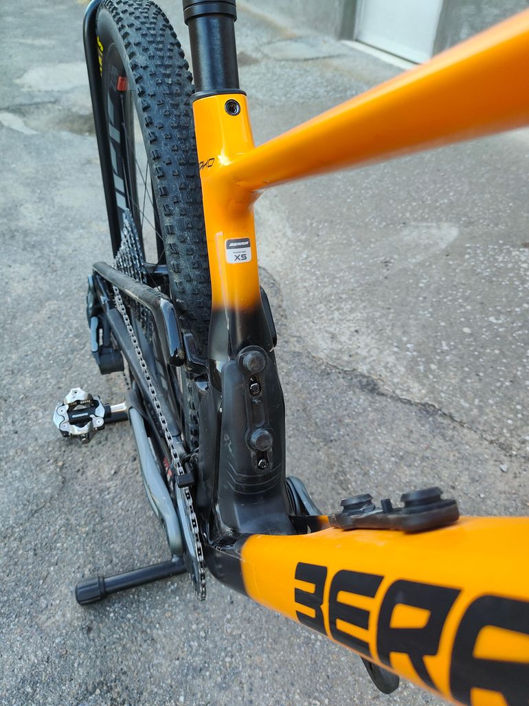 Berria MAKO DC 6 2024 2024 Mountainbike usato, Arancione — immagine 11 di 17