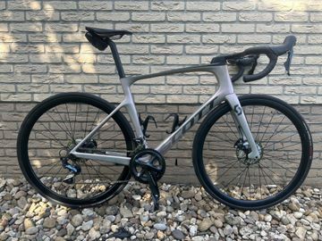 Tweedehands Scott Foil RC 30 2022 2022 Road & Gravel — afbeelding 1 van 14