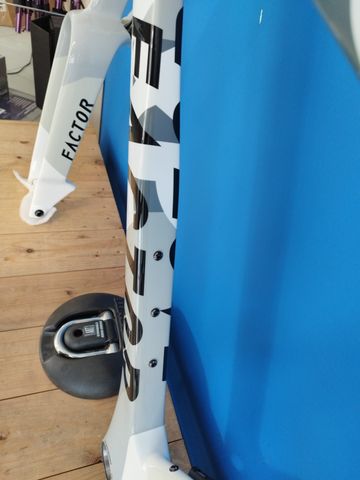 Brugt Factor One V3 Disc Nimbus Grey Frameset 2026 Road & Gravel — billede 12 af 13