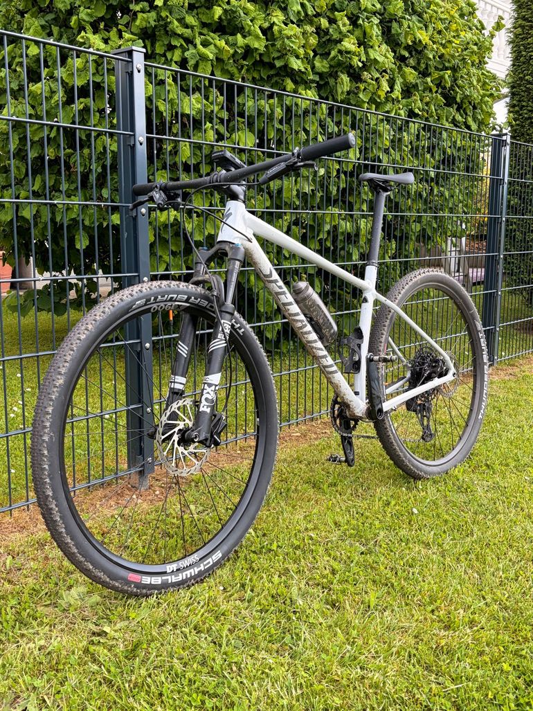 Gebrauchtes Specialized Chisel Hardtail 2026 2026 Mountainbike, Hellgrau — Bild 2 von 7