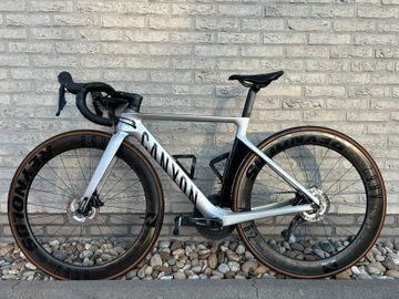 Gebrauchtes Canyon Aeroad CF SL 7 Disc 2021 2021 Road & Gravel, Hellgrau — Bild 2 von 11