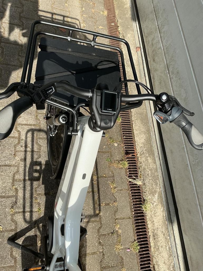 Used Riese & Müller Multicharger 2022 Urban, White — image 3 of 4