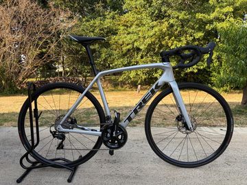 Trek Émonda SL 5 Disc 2022 2022 Road & Gravel usato